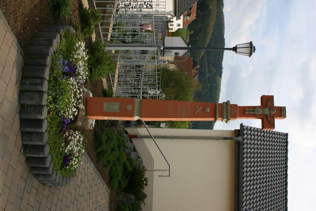 Hotel Zur Krone Birresborn Exterior foto
